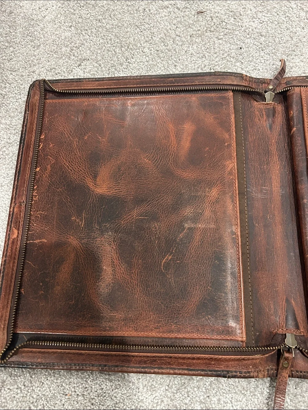 Rustic Town Distressed Brown Leather Zip Portfolio Padfolio Organizer